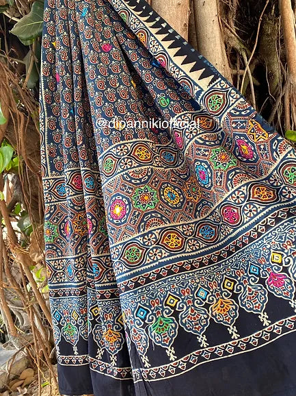Kacchi kairi dupatta- Badan pe sitaare