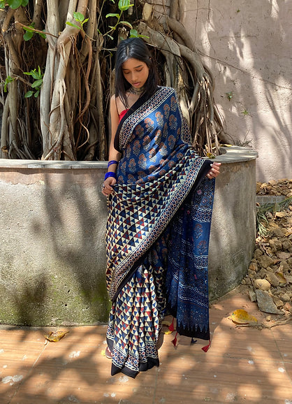 Neeli Pammi Modal silk embroidered pallu saree