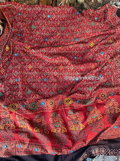 Mud red Jaali dupatta- Badan pe sitaare