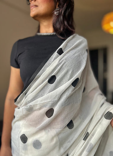 B & W mini polka saree