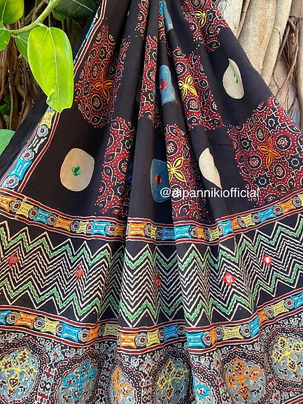 Chakra dupatta- Badan pe sitaare