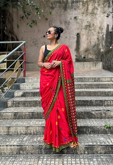 Laali peeli Kaziranga