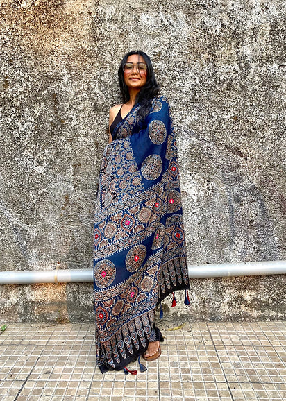 Dhara modal silk embroidered pallu saree