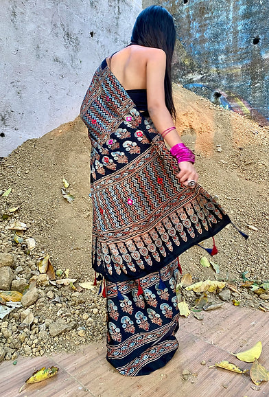 Khwaish Modal silk embroidered pallu saree