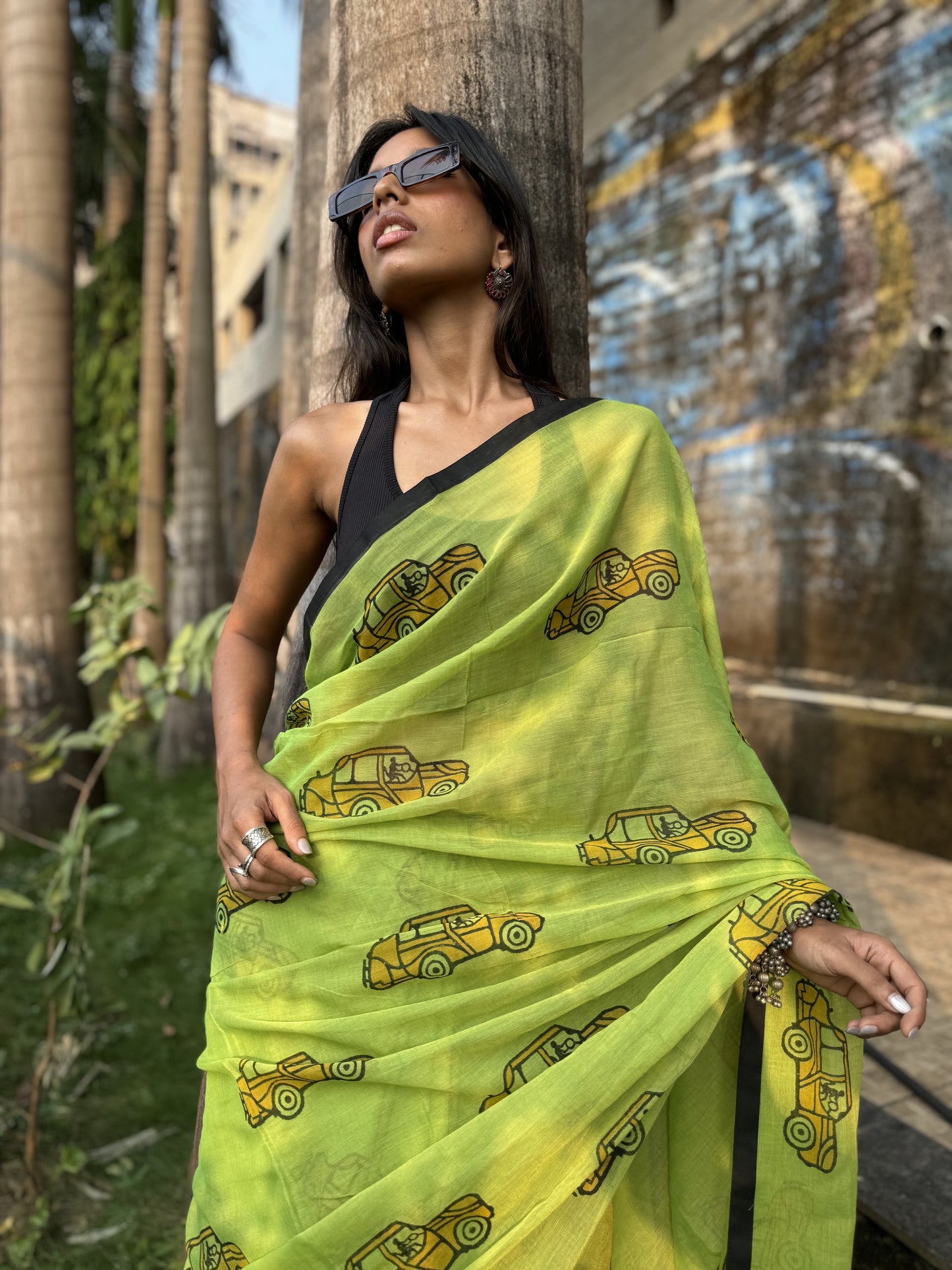 Hari Taxi saree