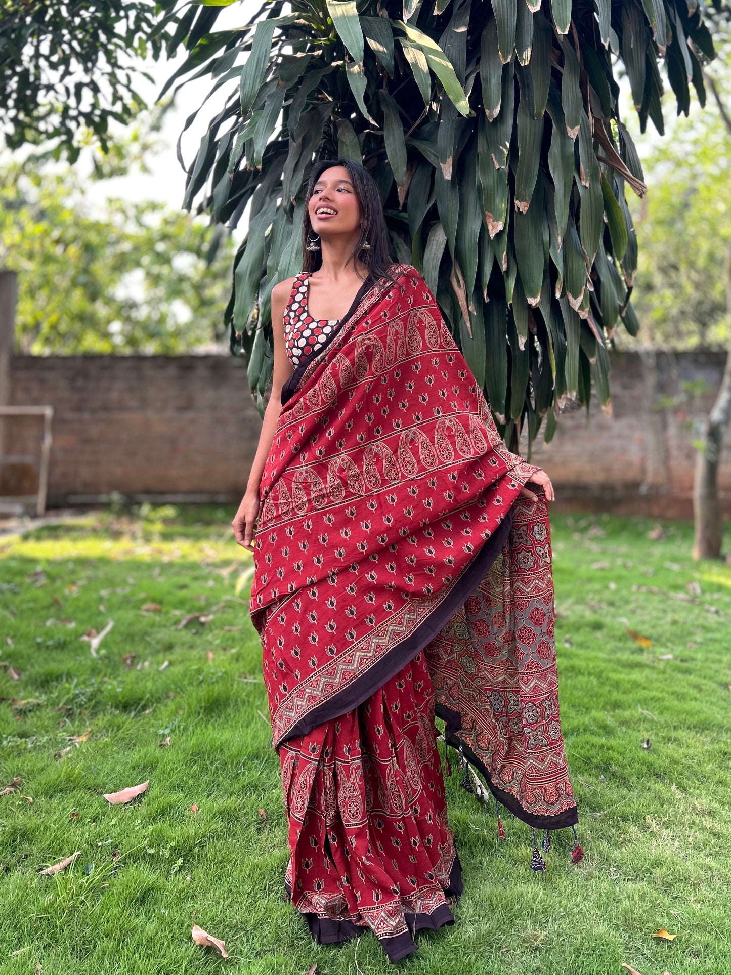 Kairi Lotus Garmi Waali saree