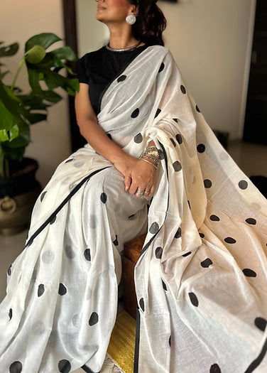 B & W mini polka saree