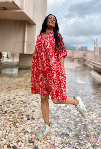 Red kairi Bulbuli Oversized shirt dress