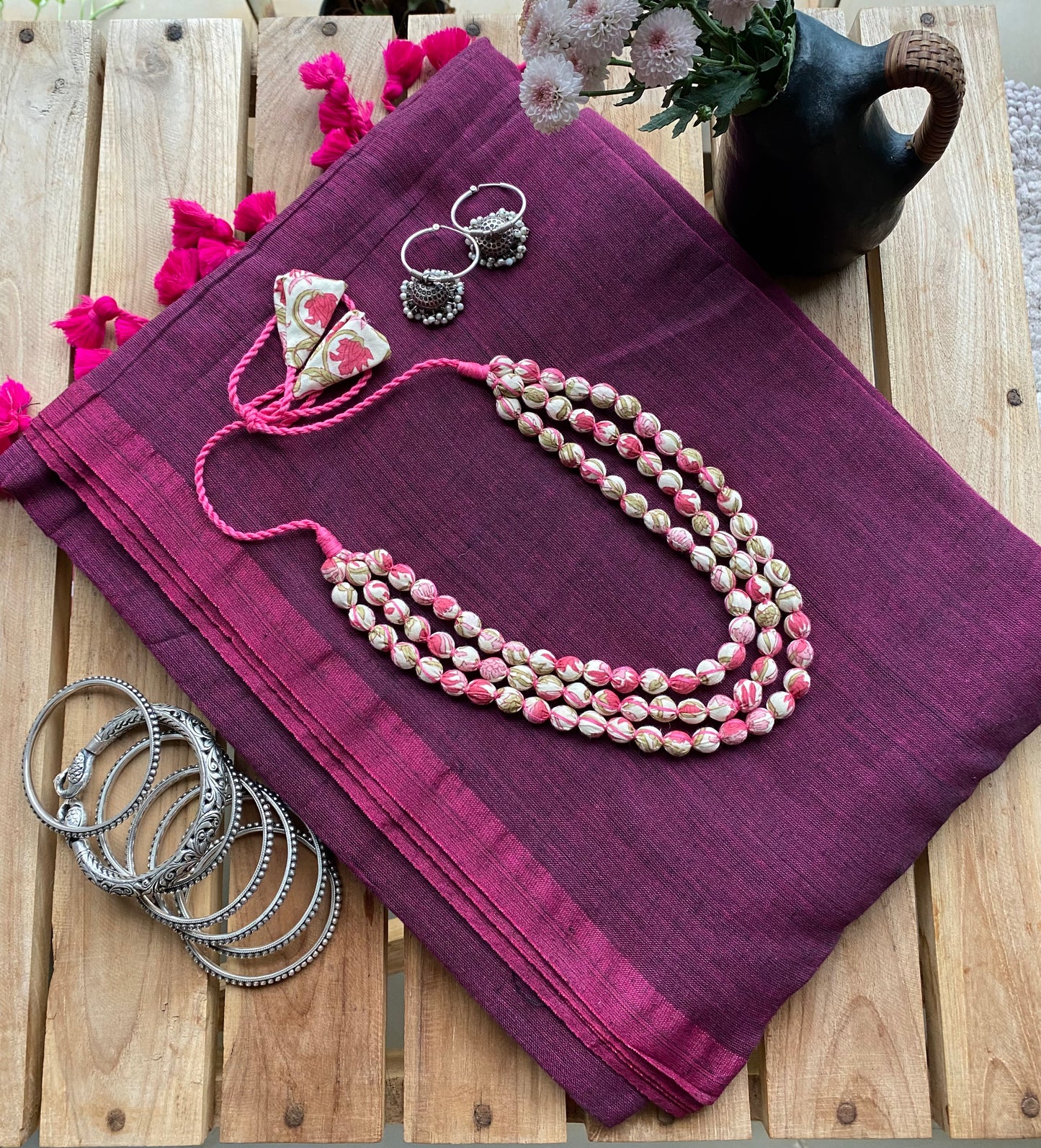 Wine mul saree