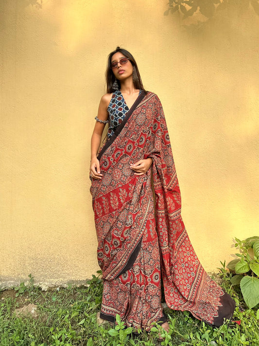 Jaani Garmi Waali saree