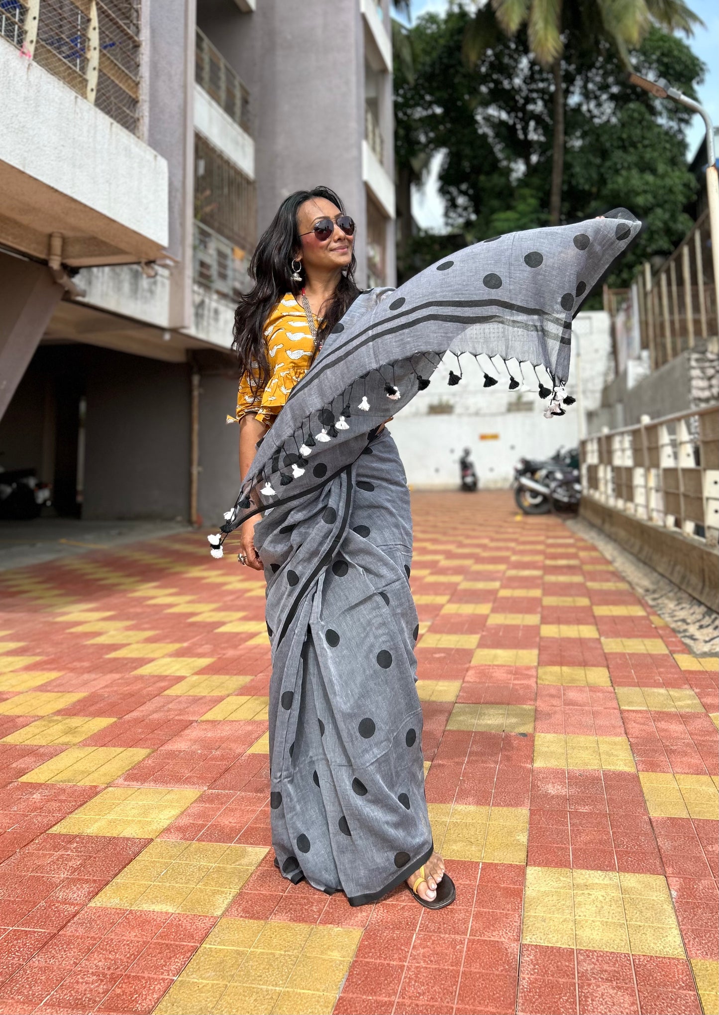 Grey mini polka saree