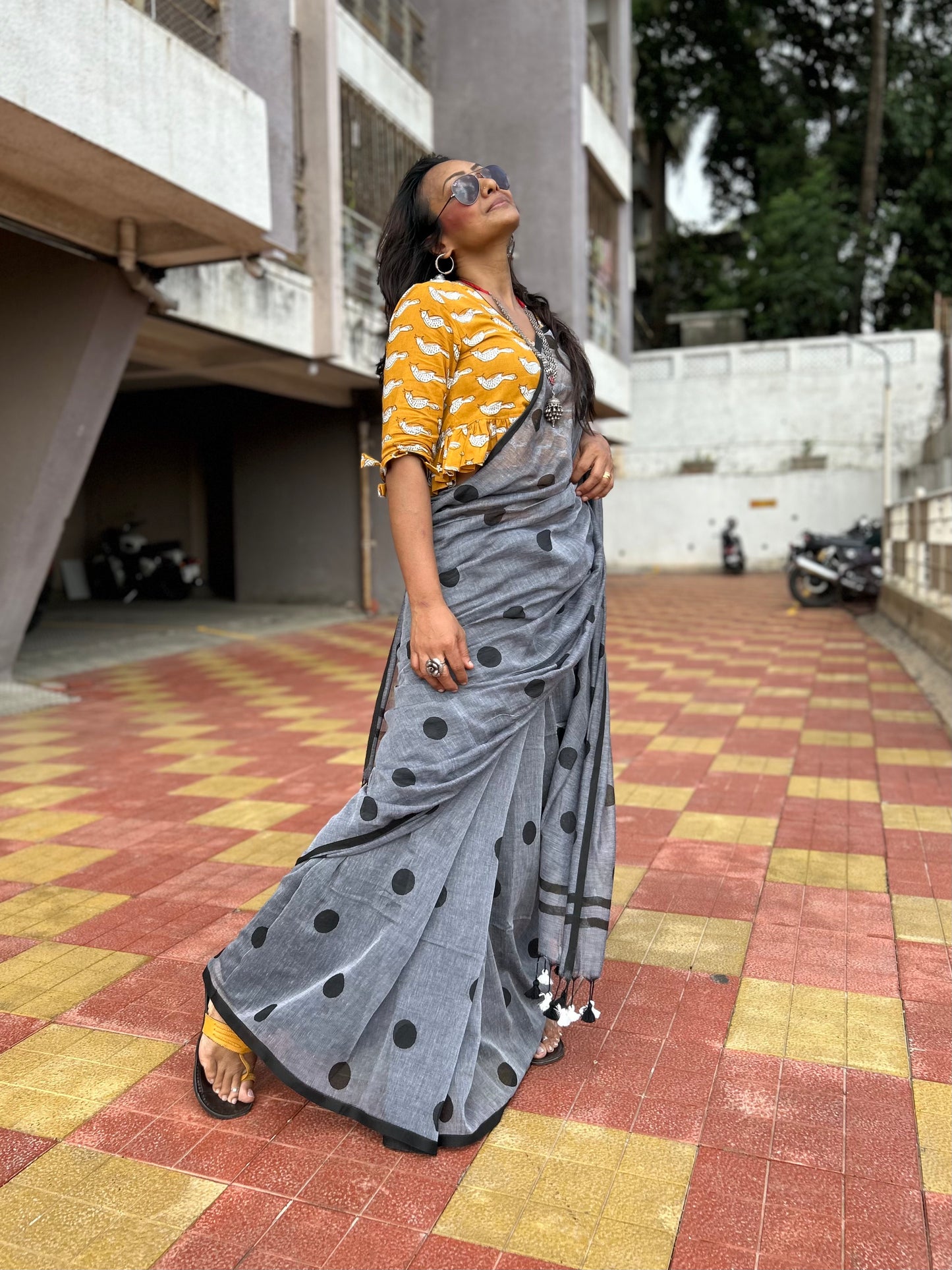Grey mini polka saree