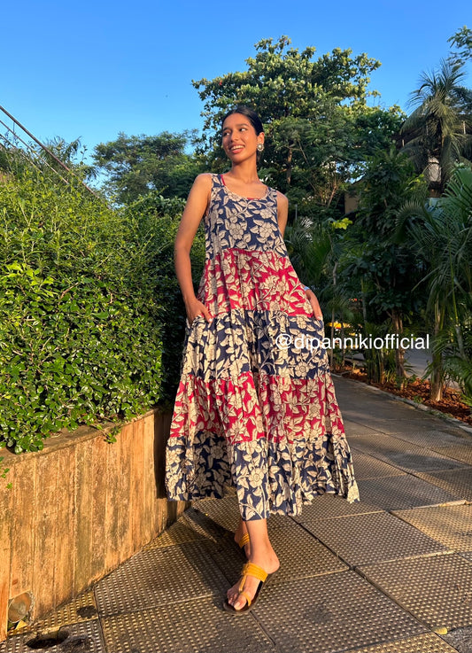Neeli Gulabi Gulabo