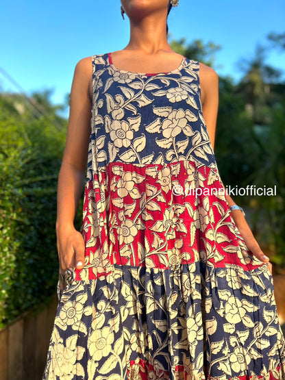 Neeli Gulabi Gulabo