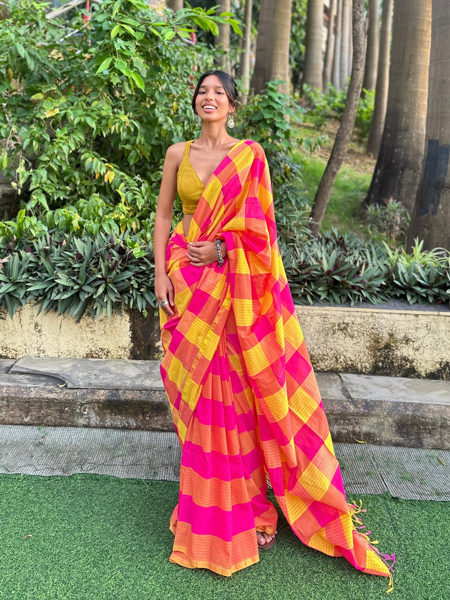 Bubblegum Gamcha saree